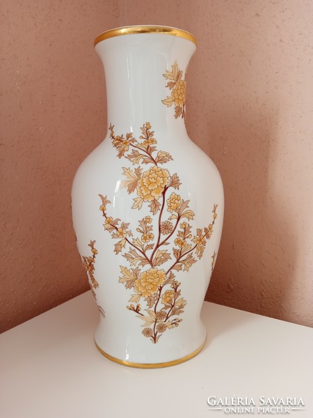 Hollóházi's large vase
