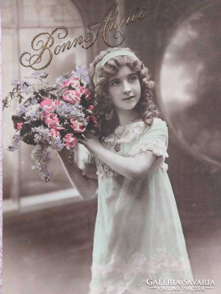 Régi képeslap 1913 fotó levelezőlap kislány virág