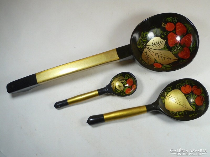 Retro painted wooden spoon 3 pcs