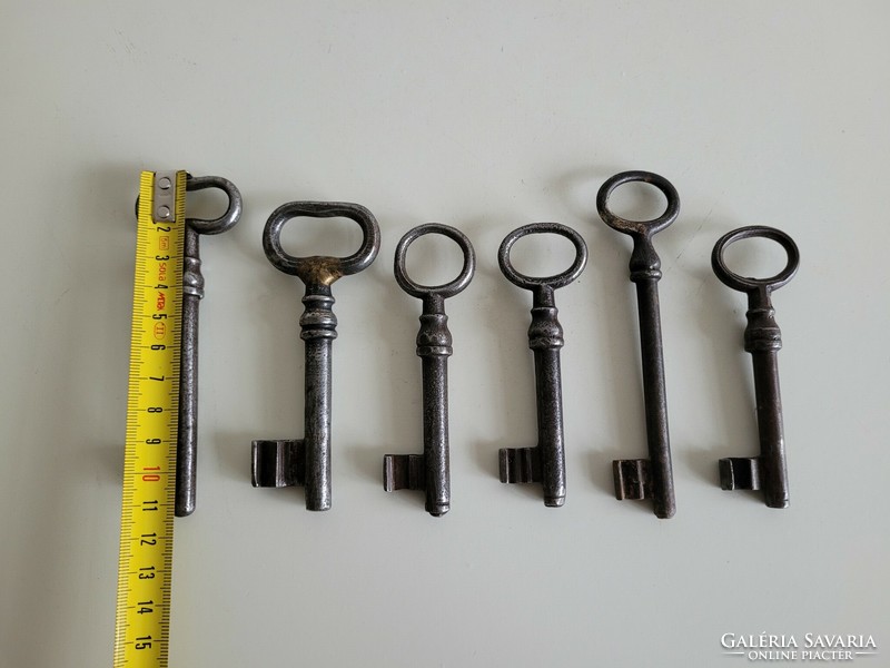 6 old vintage wrought iron gate door iron keys