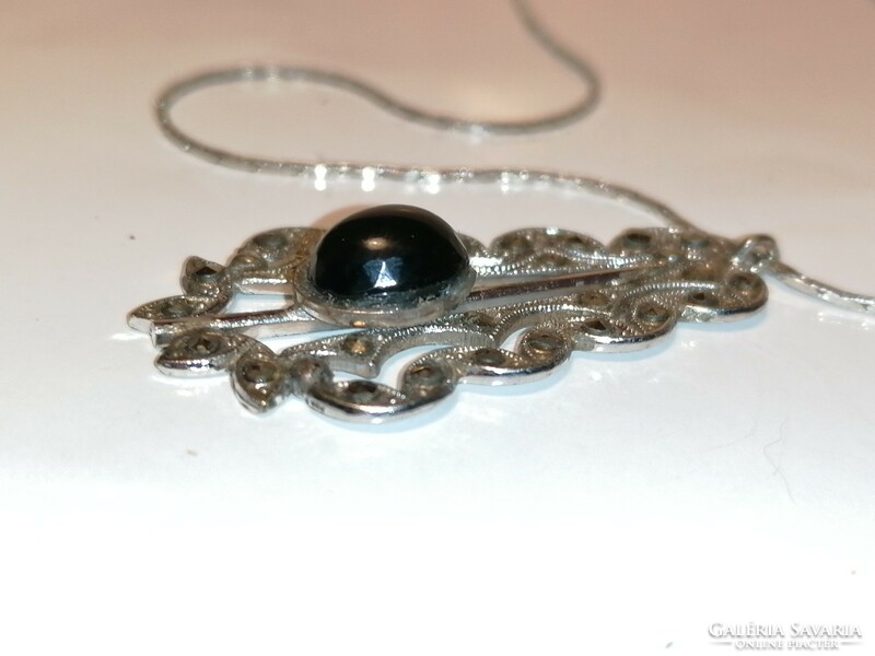 Marcasite stone pendant (846)