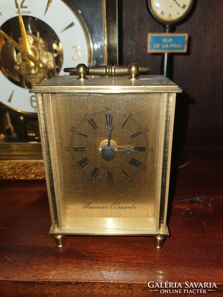 Weimar quartz table clock with handle - at a good price