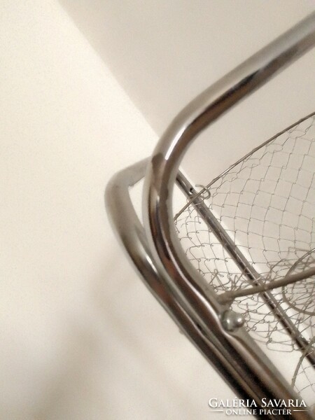 Retro metal mesh folding wire fruit holder potato basket kitchen basket storage rack