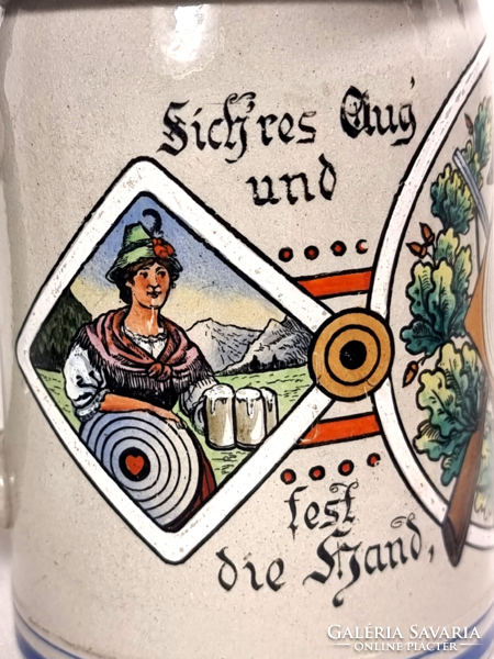 Sómázas német kerámia vadász sörös kupa, XX.szd első fele lehet ón tetővel,oldalán szólás-mondással.