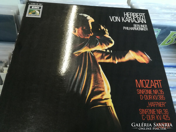 Wolfgang Amadeus Mozart, Berliner Philharmoniker - Herbert von Karajan dirigiert W.A. Mozart (LP,)