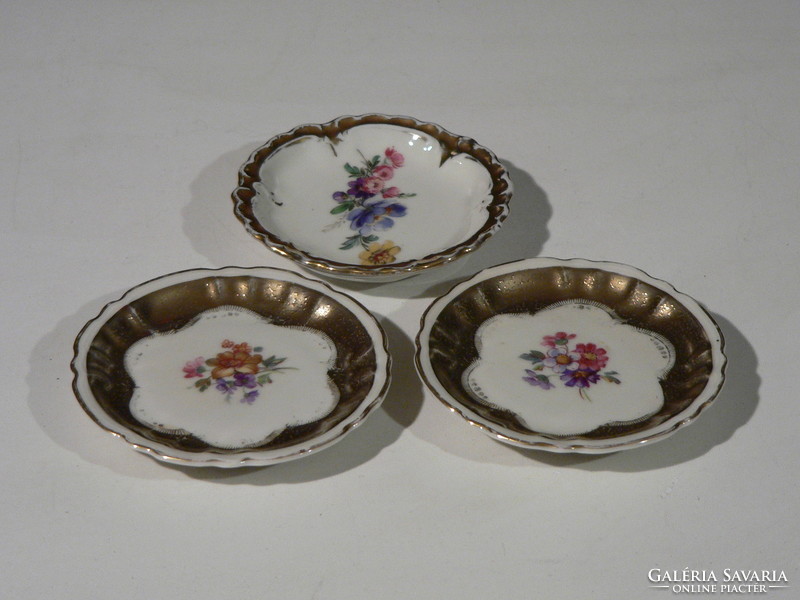 3 oscar schlegelmilch porcelain bowls are for sale cheaply together