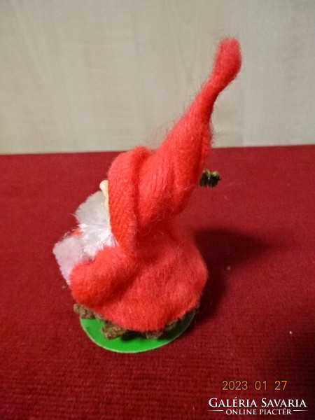 Handmade Christmas gnome. Material: cone, post-it note, paper. He has! Jokai.