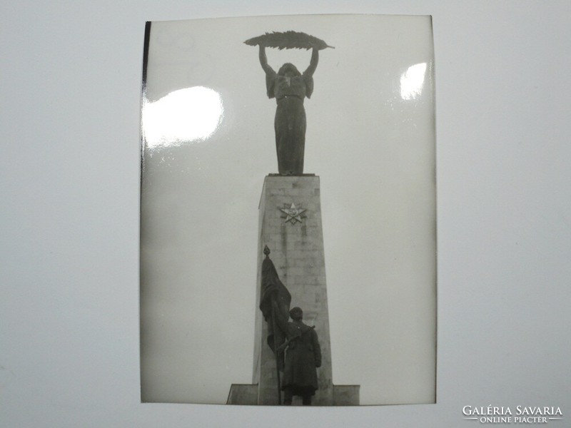 Régi fotó fénykép - Citadella Szovjet katona szobor Budapest