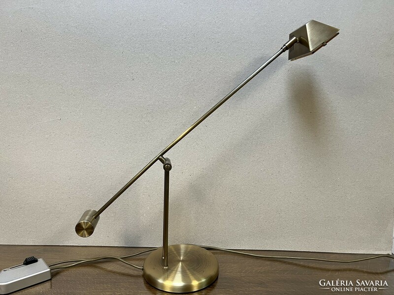 Állítható fényerejű designe  asztali réz lámpa