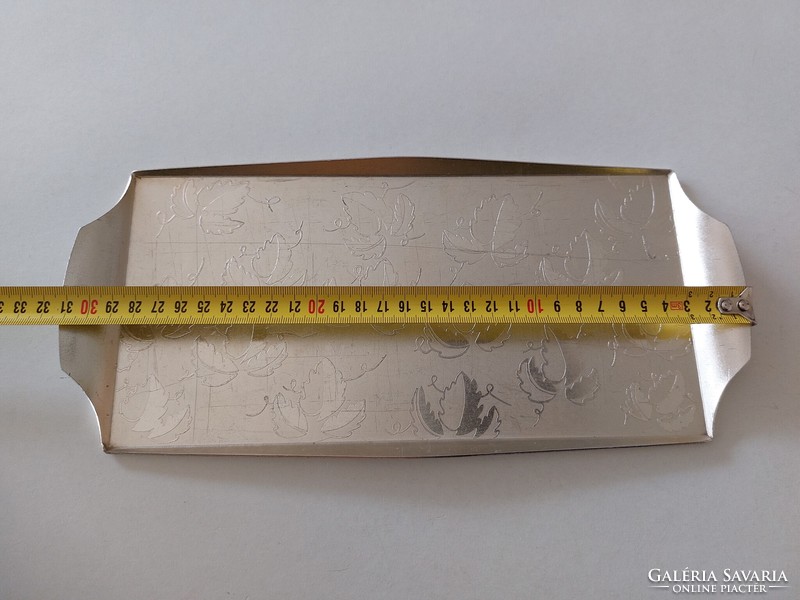 Retro aluminum metal tray with leaf pattern