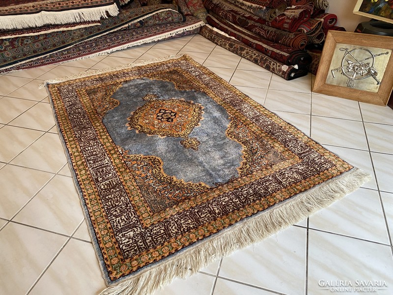 Hand-knotted turquoise silk carpet 125x190