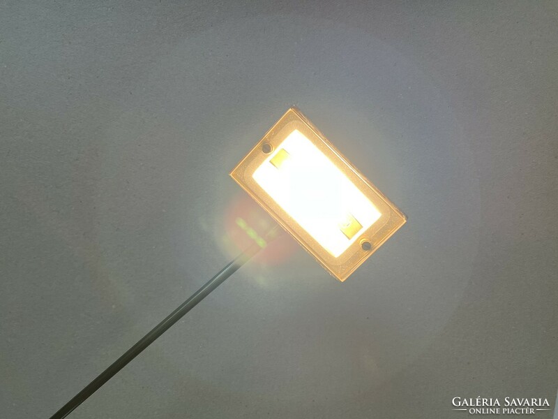 Állítható fényerejű designe  asztali réz lámpa