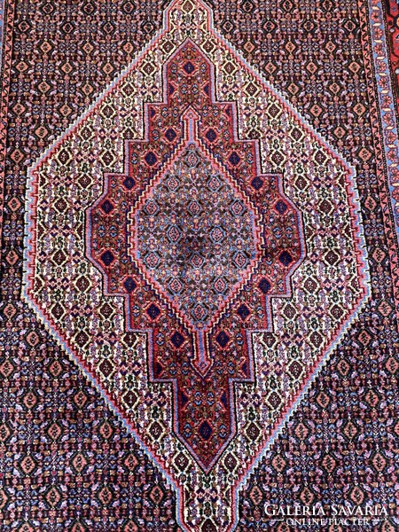 Hand-knotted Tabriz Persian rug 125x170