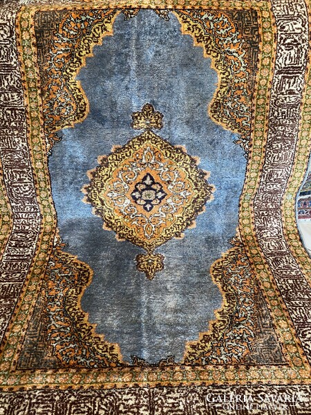 Hand-knotted turquoise silk carpet 125x190