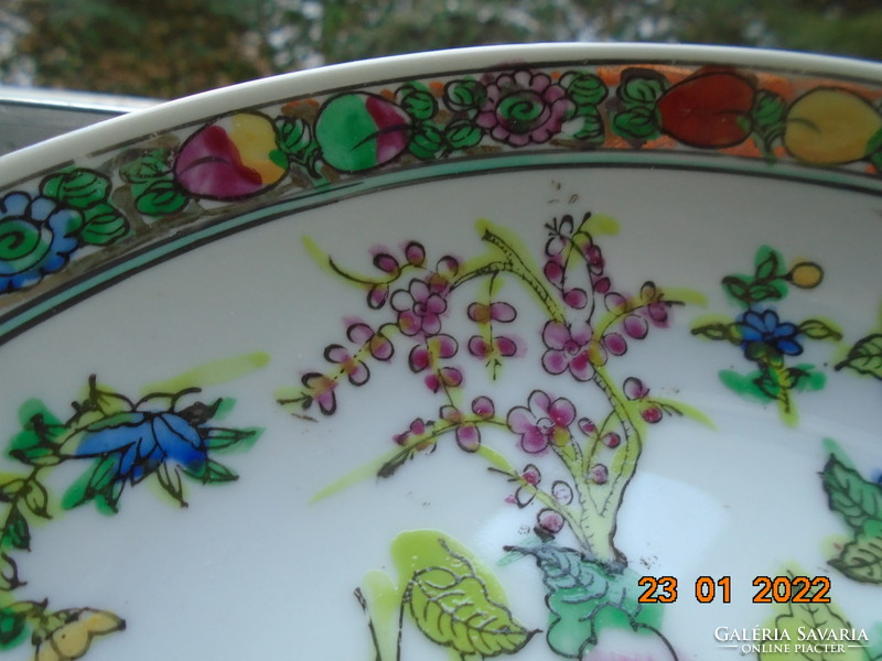 Antique hand-painted famille rose Chinese wall plate, fruit and flower on gold background with border pattern
