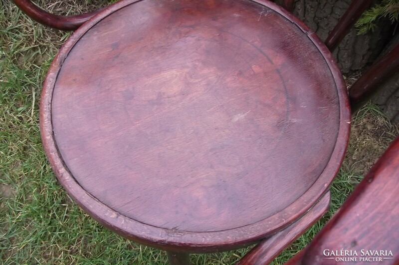 Thonet nagyméretű karosszék.