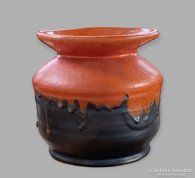 LOHR PÁLMA (1940-1993) iparművészeti piros-fekete kerámia váza/kaspó, hibátlan, ritka