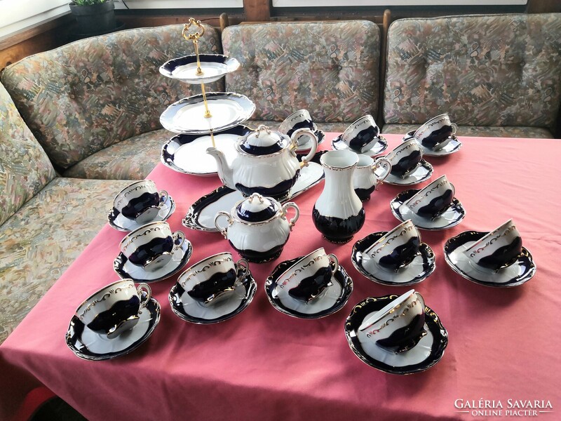 Flawless! New 12 place setting Zsolnay pompadour 3. Tea set