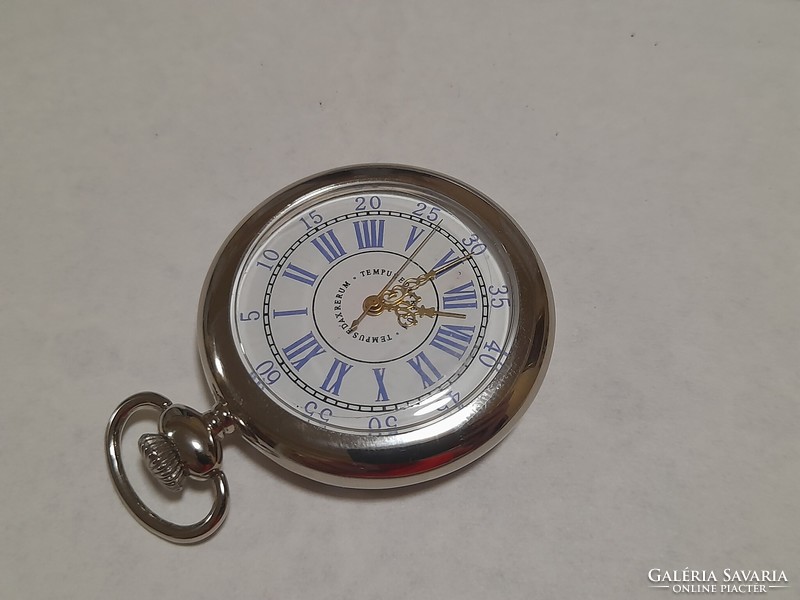 Pocket watch with Qartz structure, flawless and scratch-free