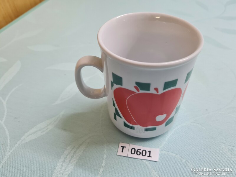 T0601 mug with apple pattern