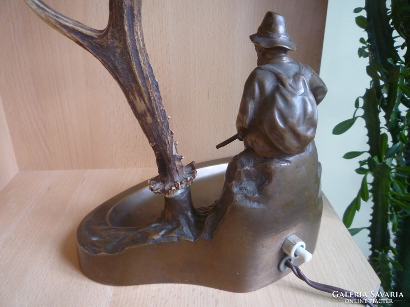 Bronze table lamp.