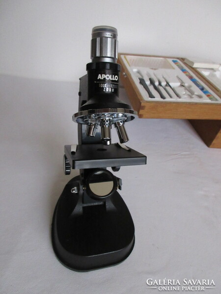 Old, marked, German microscope, together with its accessories. Negotiable!