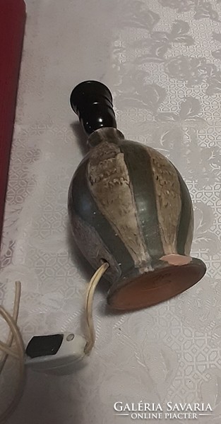 Gorka Lívia retro lámpatest