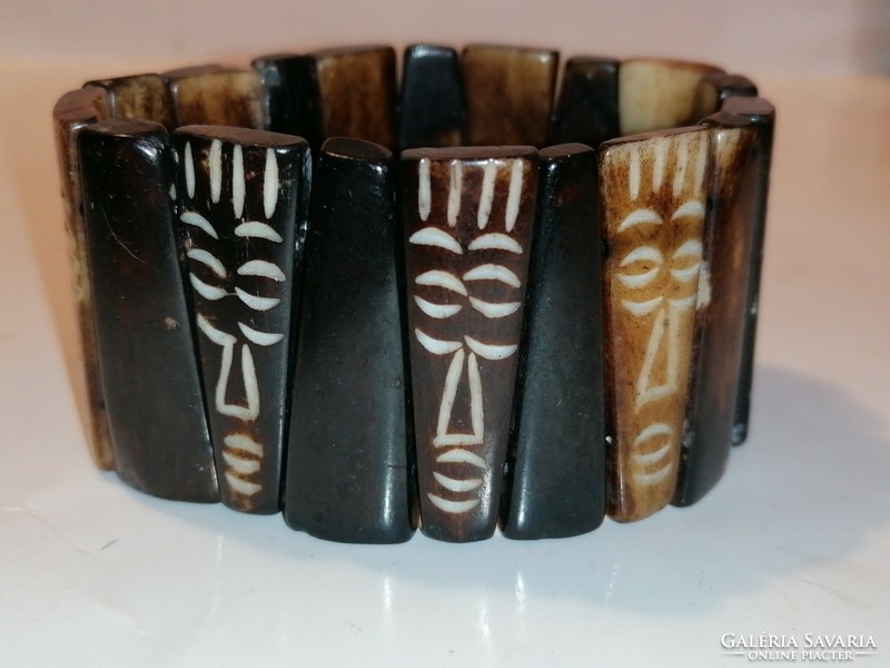 Masks, bone carving bracelet (854)