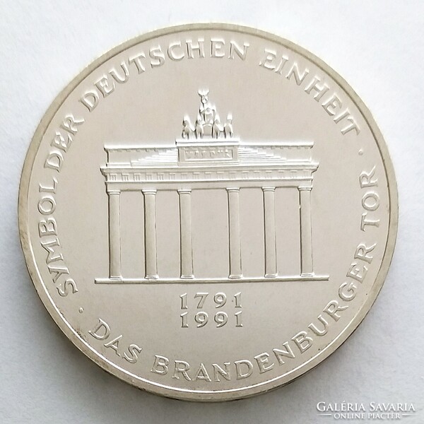 1991 A. German silver 10 marks. Brandenburg Gate. Unc (no: 23/253.)