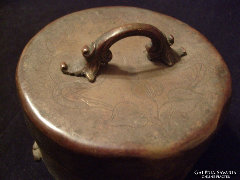 Antique, Art Nouveau copper damaged box, 10 x 6 cm