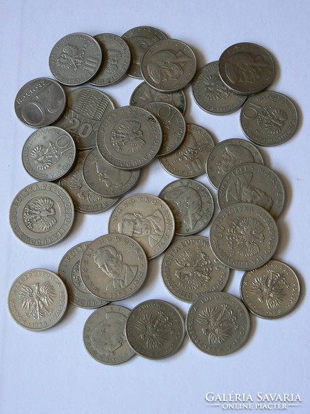 A collection of 30 Polish mixed coins in one