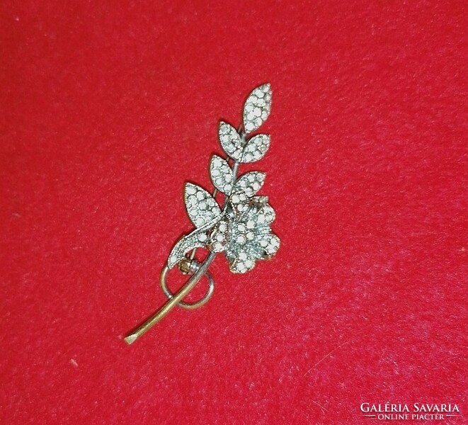 Old flower brooch (57)