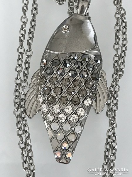 Mango necklace with crystal-encrusted fish-shaped pendant