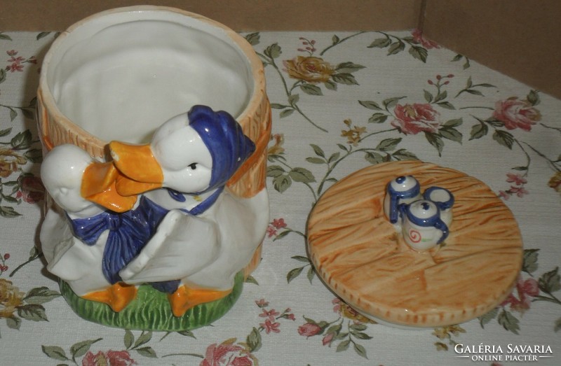 Cheerful duck ceramic, lidded container.