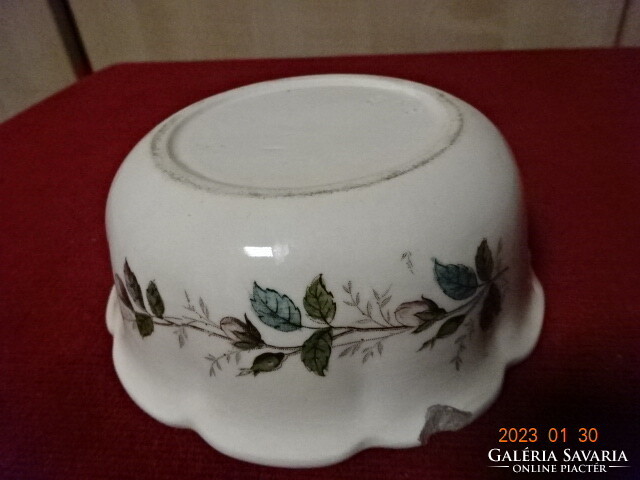 Lower part of German porcelain bonbonier, diameter 13 cm. He has! Jokai.