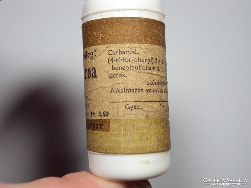 Retro reseptyl-urea wound dressing powder box - chinoin manufacturer - from the 1970s
