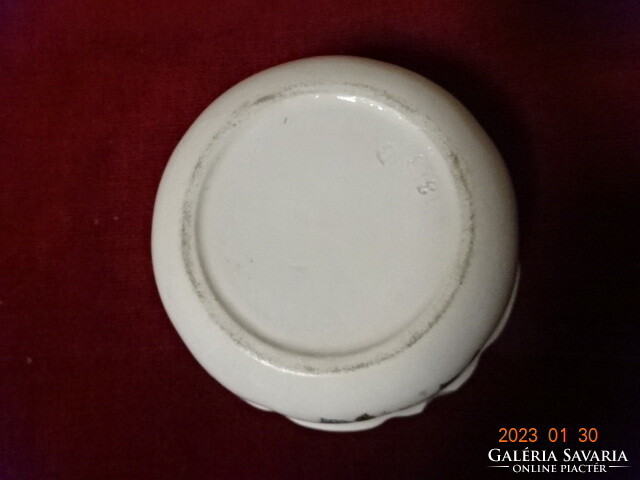 Lower part of German porcelain bonbonier, diameter 13 cm. He has! Jokai.