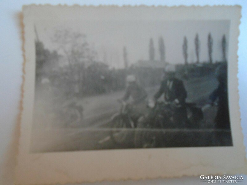 D193149 old photo - May Day 1950 motorcycle race