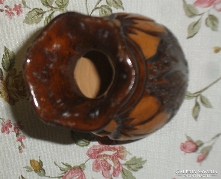 Small Korund glazed ceramic vase. 10 cm high.
