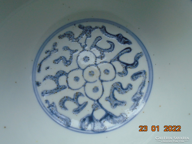 Antique swatow zhangzhou hand painted blue white bowl