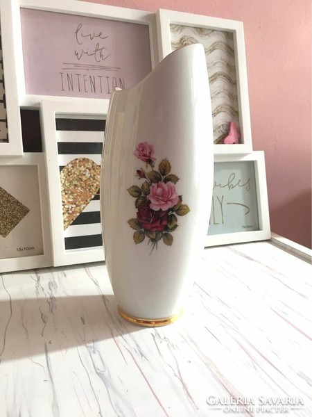 Különleges formájú Hollóházi porcelán váza