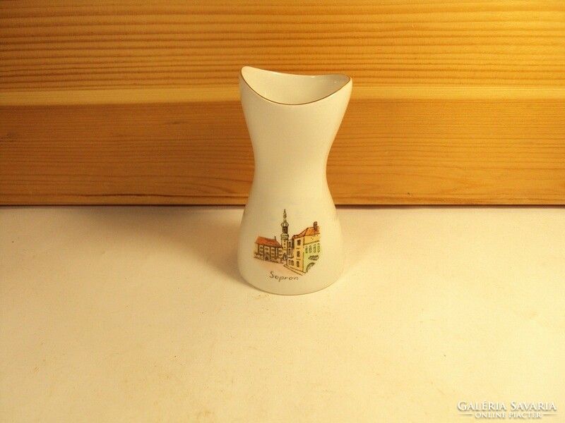 Retro régi jelzett festett porcelán váza Sopron emlék, szuvenír Aquincum 1970-es évekből