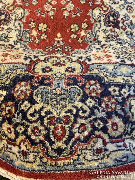 Carpet. Halbmond carpet 92x180 cm