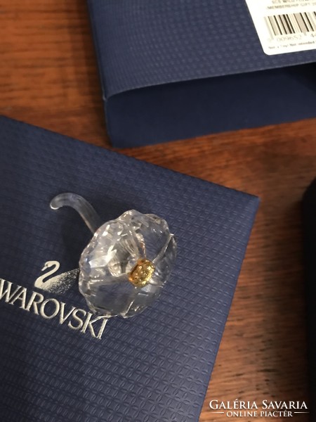 Swarovski scs wild flower 2017 crystal membership gift