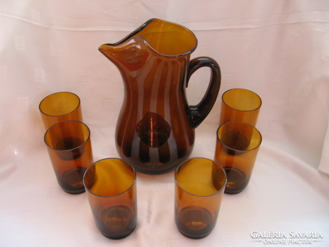 Amber glass set with 6 sangria jugs