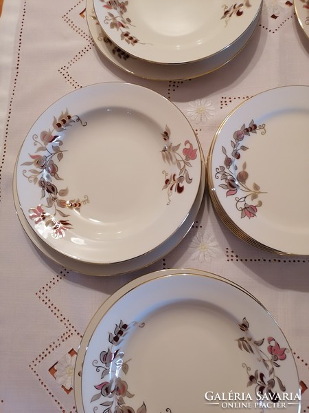 New Zsolnay hand-painted unique plate set