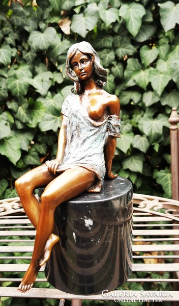 Female act - bronze sculpture