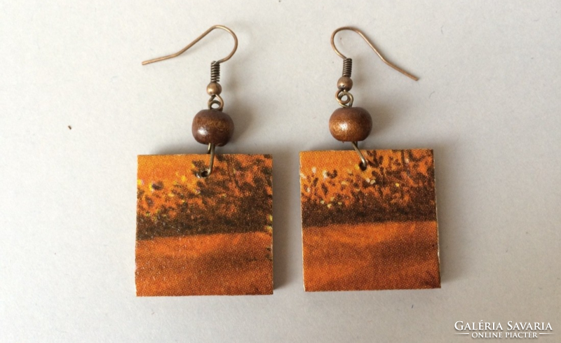 'Sandflower' handmade wooden earrings