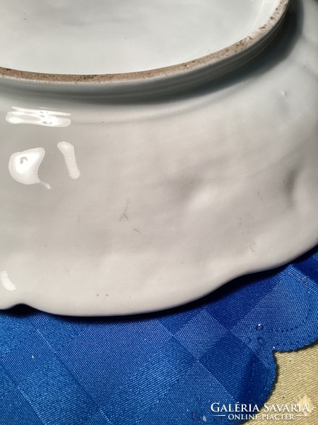 Antik porcelán dombormintás tál 30 cm.