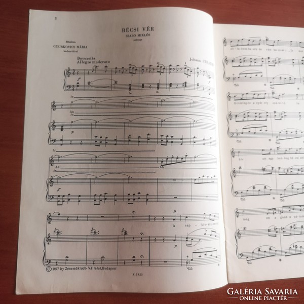 Johann Strauss Bécsi vér ének és zongora kotta füzet 1957